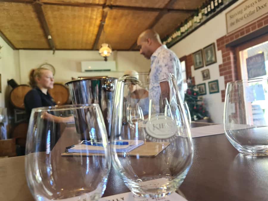 A Barossa Valley pickup: Wine and Heritage Tour, Local Guide - Your Barossa Route: Morning Tastings, Lunch, Sightseeing, Then More Wine