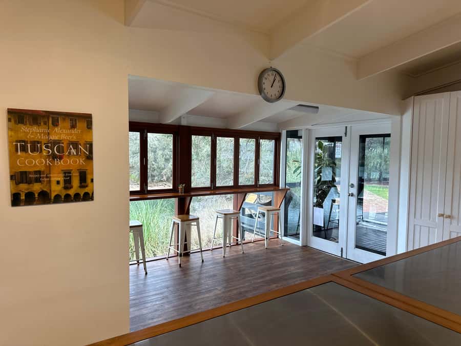 Adelaide Hills Divine Wine Tour - Howard Vineyard and Nepenthe Cellar Door: scenic tastings and cheese add-ons