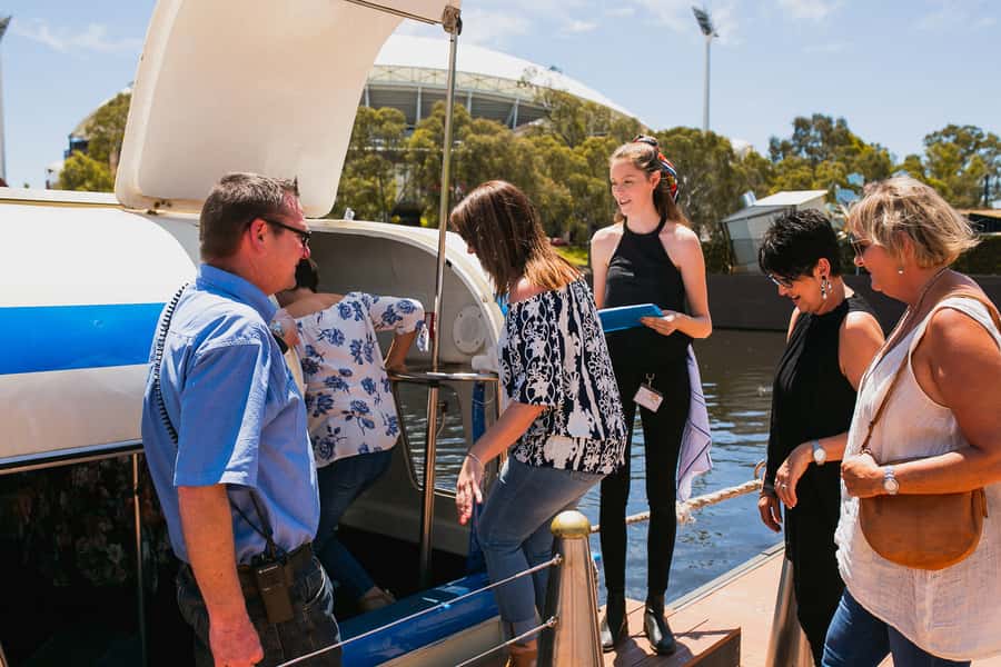 Adelaide: River Torrens Popeye Sightseeing Cruise - The exact route and timing: where the commentary lands