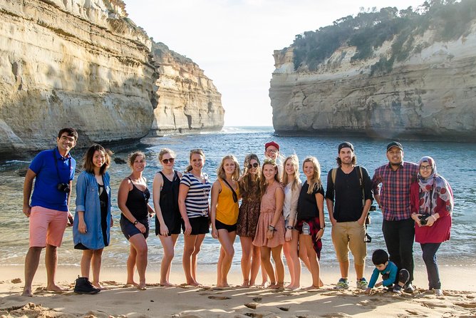 Adelaide to Melbourne 3-Day Trip Grampians and Great Ocean Road - Day 2: The Pinnacle views, Tower Hill volcano wildlife, and Warrnambool dinner vibes
