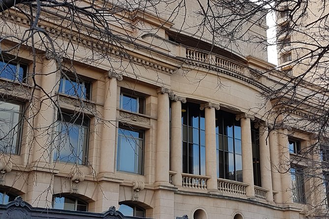 Around the Square Adelaide Walking Tour - Adelaide Town Hall: Early South Australian self-government, explained