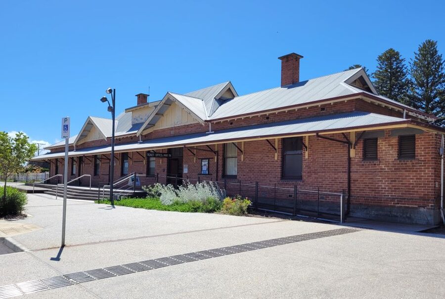 Discover Victor Harbor Guided Walking Tour - Warland Reserve: Ironstone and Bluestone Heritage + Transportation and Port Life