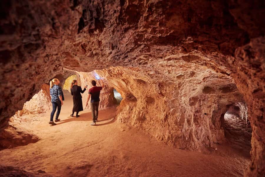 From Adelaide: 7-Day Adventure Tour to Uluru - Adelaide to Flinders Ranges: silo art, rock art, and a Yura Welcome to Country