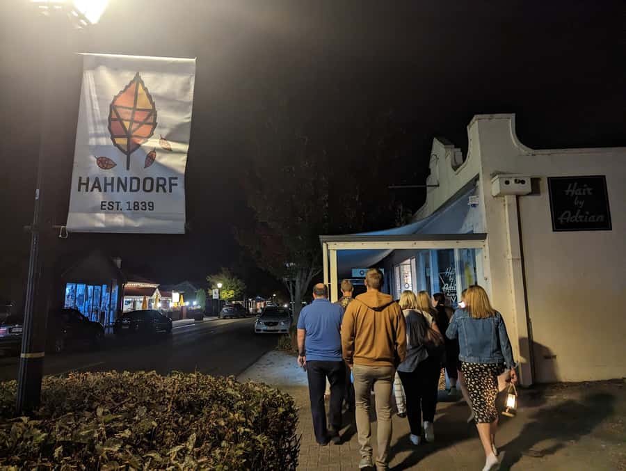Hahndorf After Dark Walking Tour with meal included - Hahndorf After Dark with dinner: how the 6:00pm meal shapes the night