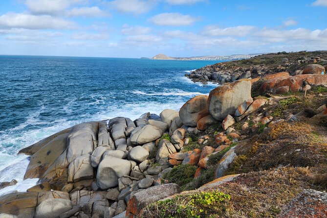 Premium Victor Harbor, Port Elliot and d'Arenberg Minibus Tour - Port Elliot Obelisk: a clean viewpoint with easy history